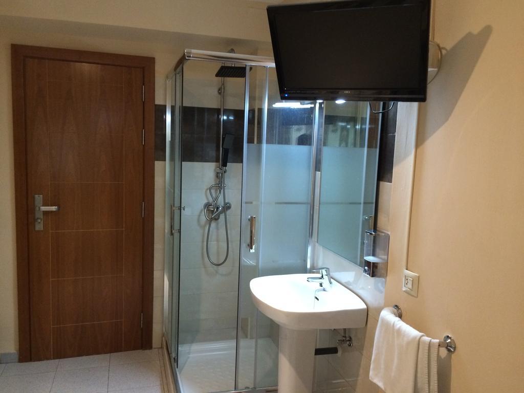 Hostal Aeropuerto Madrid Cameră foto